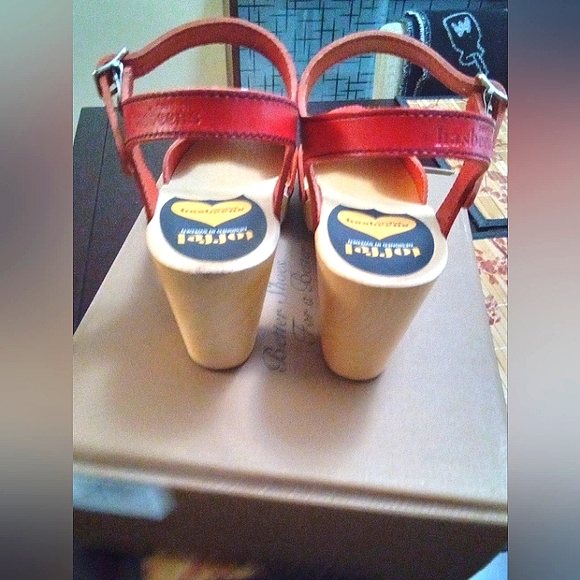 Swedish Hasbeens Red Heart Sandals - Picture 8 of 16